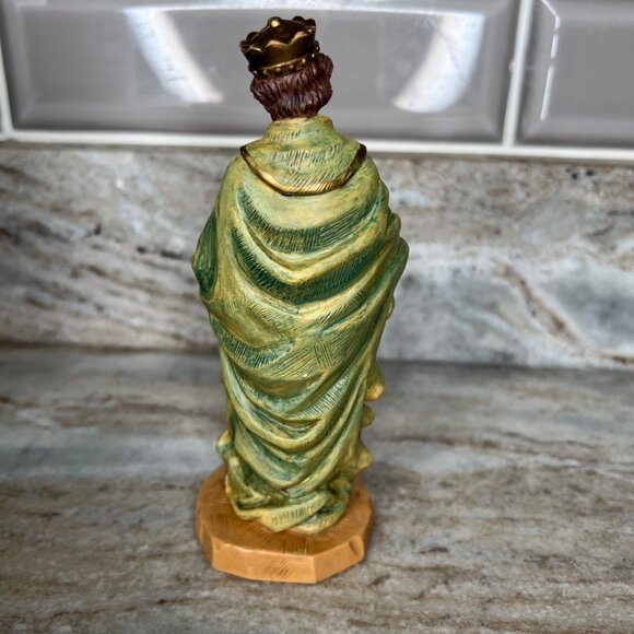 DiGiovanni Heirloom Nativity Collection "Gaspar" Wiseman King 6” Figure 1998 - Picture 3 of 7